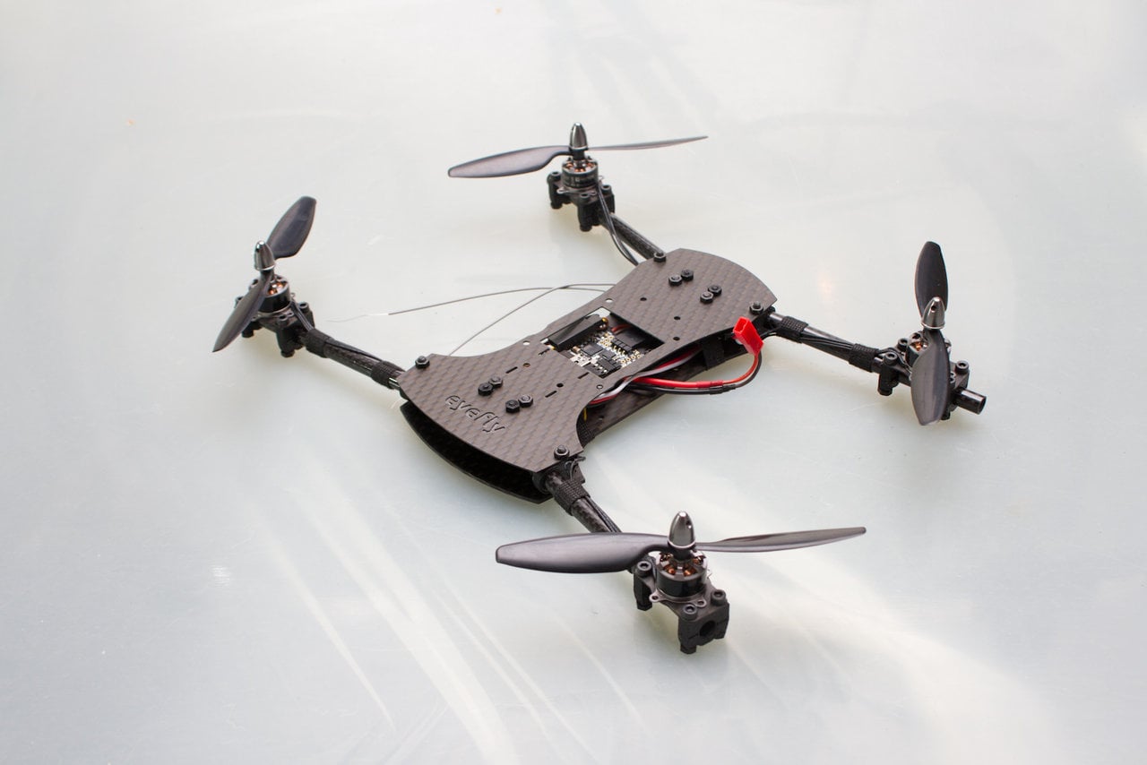 Hammerhead Nano – Foldable quadcopter frame for maximum transportability!