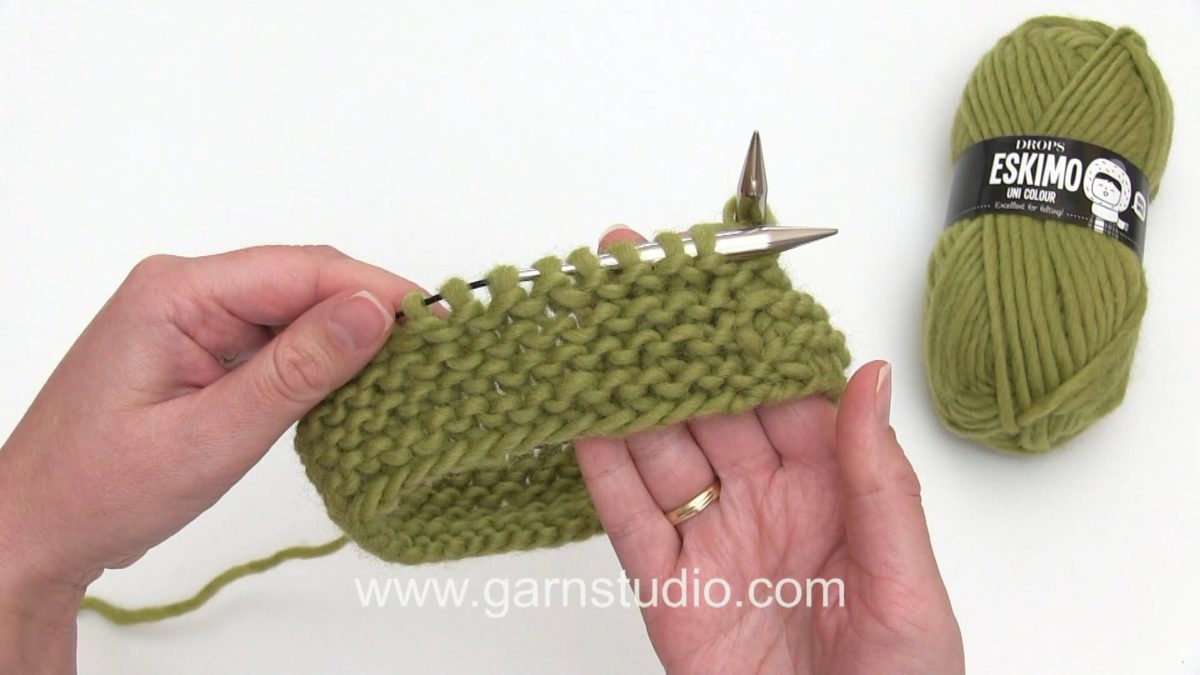 How to knit garter stitch in the round on circular needles