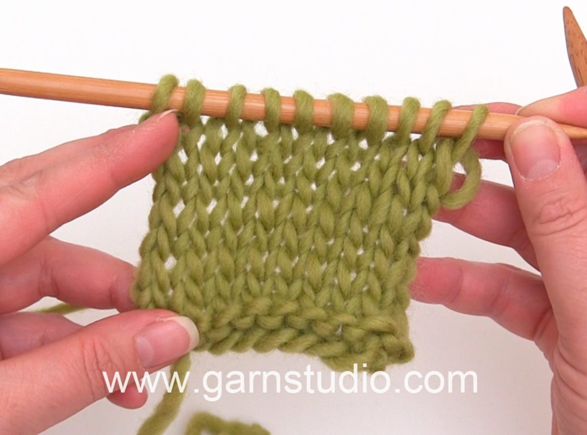 How to knit stockinette/stocking stitch