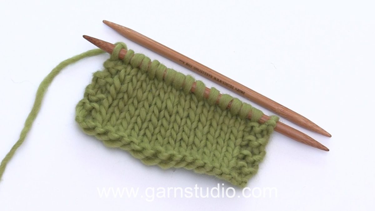 How to knit a knit stitch (US/UK method)