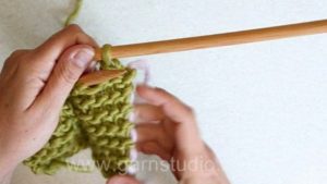 How to knit with a thread to tighten with
