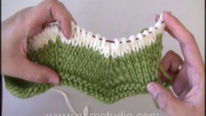 How to knit a zigzag pattern
