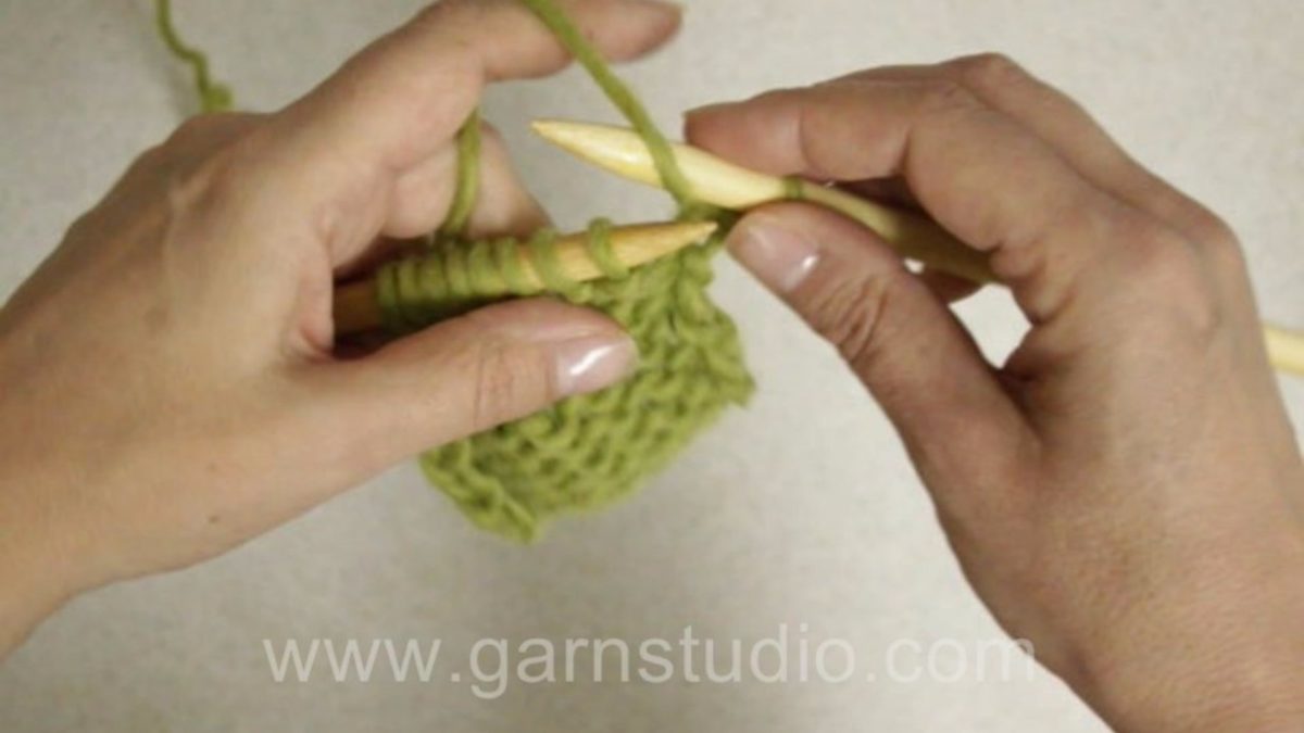 How to do a yarn over when purling (wrong side of work)