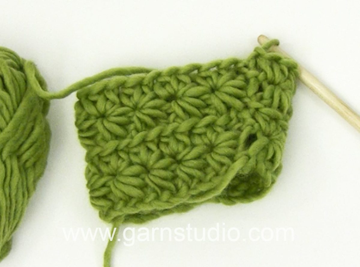 How to crochet a star stitch pattern (in the round)