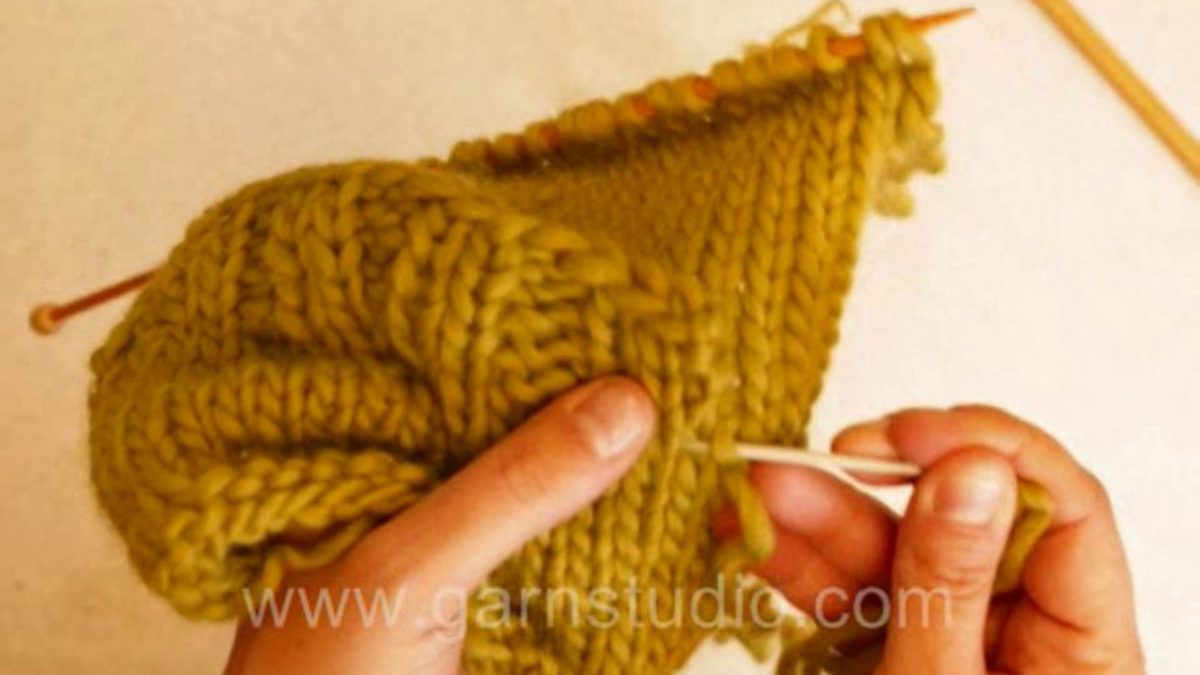 How to knit a fake pocket flap