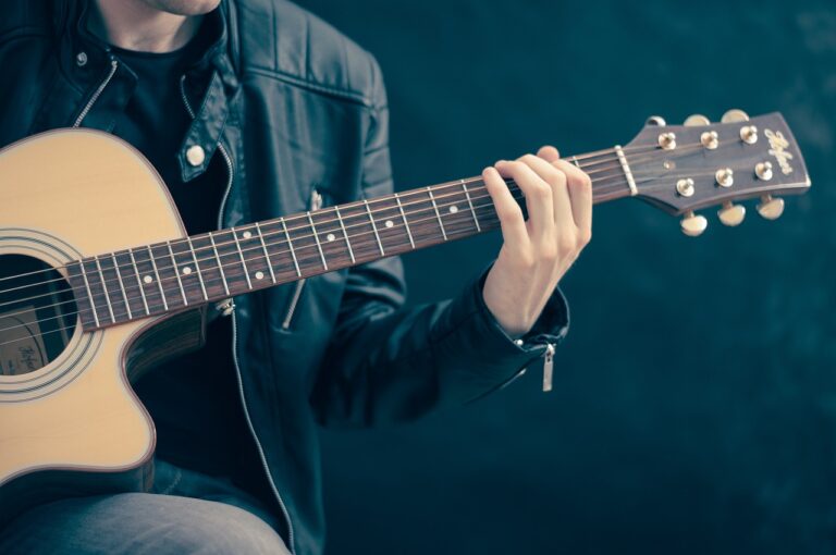 Unlocking the Melodies: A Beginner’s Guide to Playing the Guitar