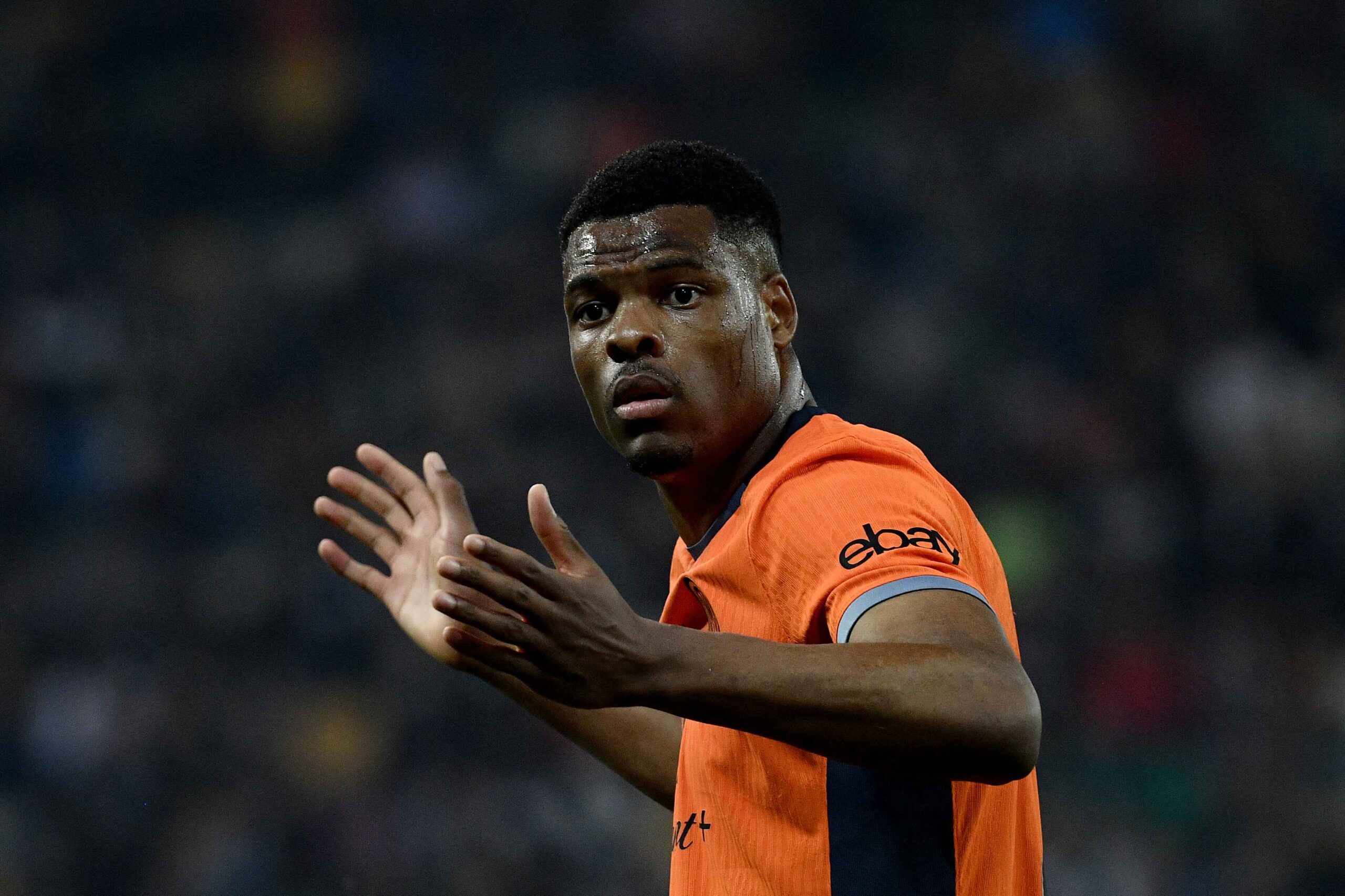 manchester-united-are-set-to-rival-chelsea-for-this-inter-milan-wide-player:-is-he-worth-the-fight?