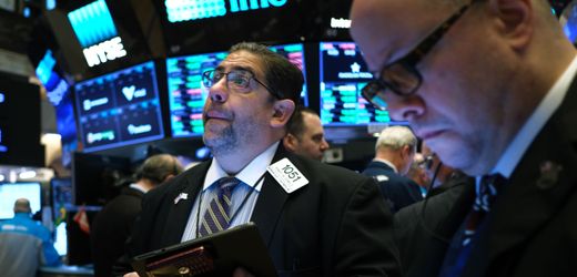 kursrutsch-an-der-borse:-dow,-nasdaq-und-dax-mit-hohen-verlusten,-aktien-von-intel-und-nvidia-brechen-ein