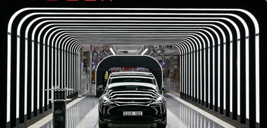 tesla-ruft-fast-700.000-fahrzeuge-zuruck