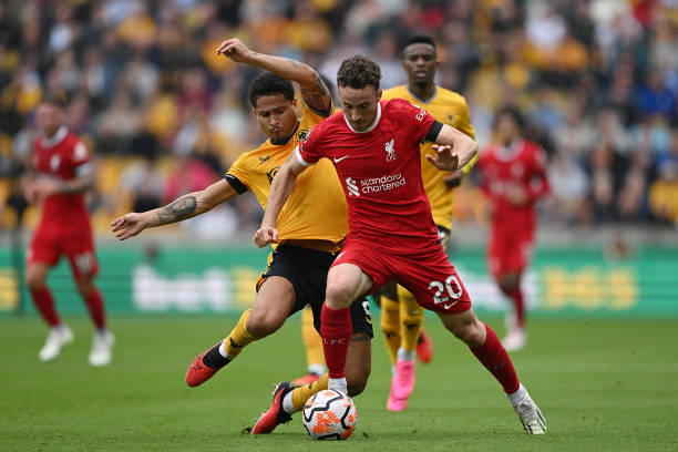 liverpool-keeping-close-eyes-on-this-brazilian-midfield-ace:-why-slot-must-make-the-call