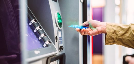 banken-kassierten-zu-unrecht-negativzinsen-–-das-mussen-verbraucher-jetzt-wissen