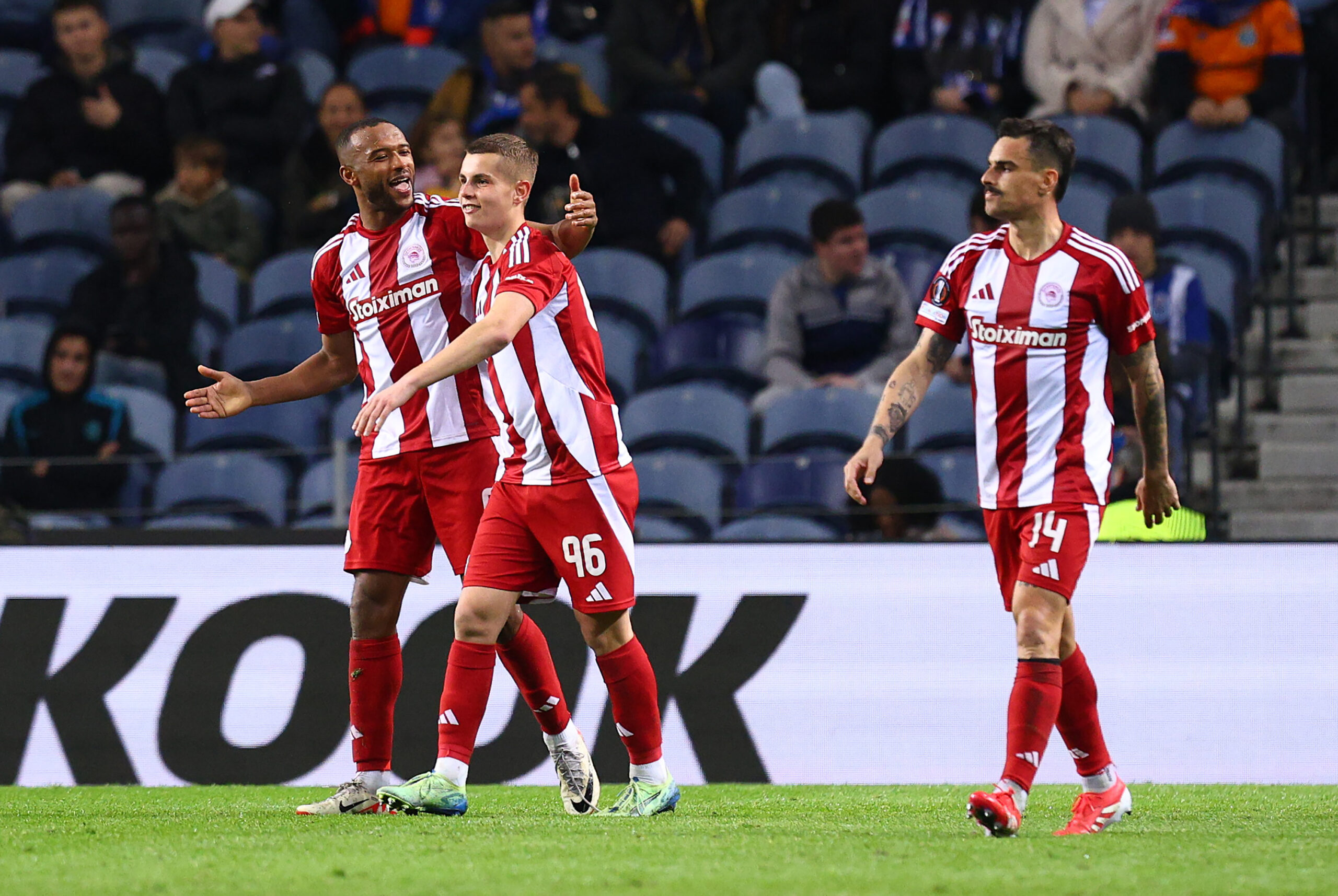 aston-villa-eyeing-double-raid-on-olympiacos:-why-they-must-tie-down-the-talented-duo