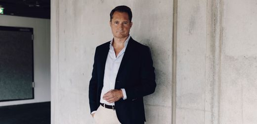 (m+)-prosiebensat.1:-grosaktionar-regiert-durch-–-behalt-der-chef-seinen-posten?