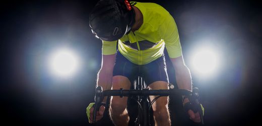 meinung:-rennradfahren:-tipps-fur-sicherheit-und-sichtbarkeit-bei-dunkelheit