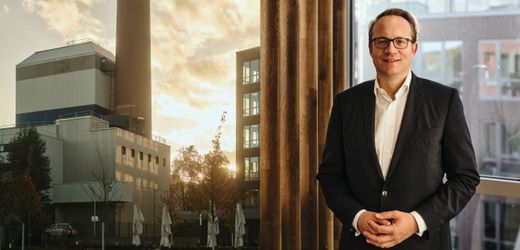 (m+)-energieriese-rwe:-konzernchef-markus-krebber-wird-von-aktivisten-attackiert