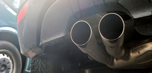 entlastung-fur-autobauer:-eu-kommission-nimmt-verbrenner-aus-fruher-unter-die-lupe