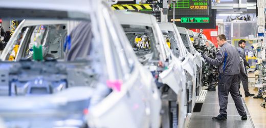 konjunktur:-auftragseingange-der-deutschen-industrie-brechen-um-7-prozent-ein