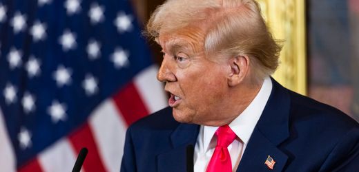 eskalation-im-handelskrieg:-trump-droht-mit-zollen-von-200-prozent-fur-alkoholische-getranke