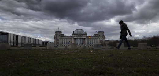 meinung:-krisen-und-nachrichten:-unsere-tagliche-dosis-angst-–-die-woche-der-entscheidungen