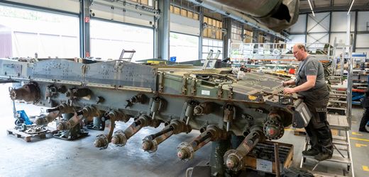 (m+)-aktien-kaufen:-profitieren-vom-rustungsboom-–-rustungs-etf-sind-der-beste-weg