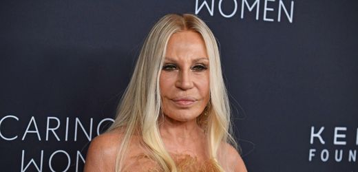 mode:-prada-ubernimmt-versace-fur-1,25-milliarden-euro