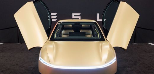 tesla:-produktionsplane-fur-cybercab-und-semi-wegen-china-zollen-gestoppt