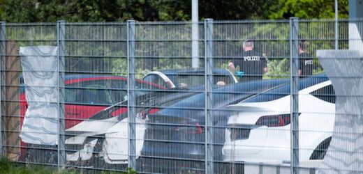 tesla:-brand-in-auslieferungszentrum-verursacht-hohen-schaden