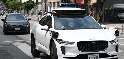 waymo:-google-schwesterfirma-verdoppelt-robotaxi-flotte-und-nimmt-zeekr-in-die-flotte