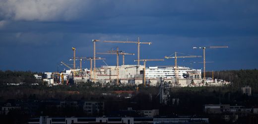 infineon:-chipfabrik-smart-fab-in-dresden-soll-2026-fertig-sein