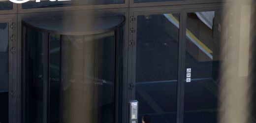 credit-suisse:-gericht-erklart-kurzung-von-ex-managern-boni-fur-rechtswidrig