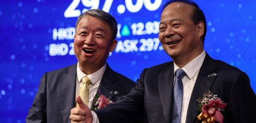 erfolgreiche-erstnotiz:-catl-aktien-steigen-zum-start-in-hongkong-um-12,5-prozent