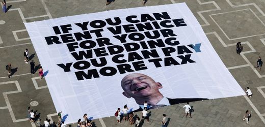 amazon:-jeff-bezos-muss-partyplane-andern