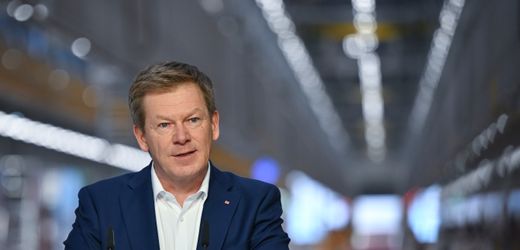 deutsche-bahn:-gdl-fordert-ablosung-von-bahn-chef-richard-lutz