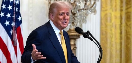 zollstreit-mit-den-usa:-us-prasident-trump-verkundet-handelsabkommen-mit-japan