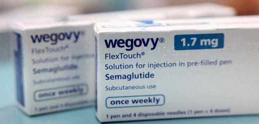 novo-nordisk-aktie-setzt-kurssturz-fort,-bei-abnehmspritzen-von-eli-lilly-abgehangt