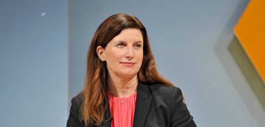 commerzbank-chefin-bettina-orlopp-kundigt-milliardenschwere-aktienruckkaufe-an
