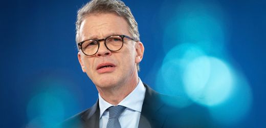 (m+)-deutsche-bank:-wie-christian-sewing-das-deutschland-problem-losen-will