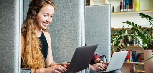 ki-fortbildungen:-deutsche-angestellte-uberschatzen-sich-haufig-selbst