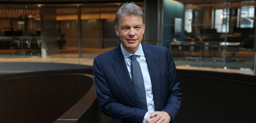 (m+)-christian-sewing-im-fokus:-wie-ein-fall-aus-der-finanzkrise-den-deutsche-bank-chef-einholt