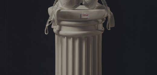 (m+)-triumph:-wasche–-und-dessous-ikone-steckt-in-einer-dauerkrise-–-der-abstieg