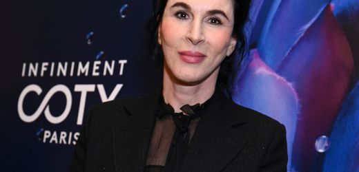 coty:-kosmetikkonzern-stellt-marken-wie-covergirl-auf-den-prufstand