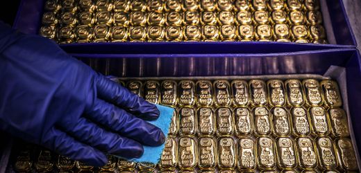gold:-goldpreis-erreicht-neues-rekordhoch-von-mehr-als-4000-dollar