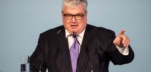 groster-borsengang-des-jahres:-ottobock-startet-an-der-borse-uber-ausgabepreis