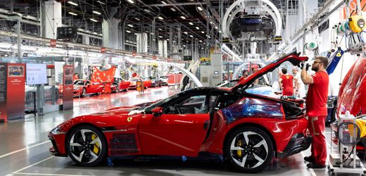 ferrari:-erster-vollelektrischer-ferrari-kommt,-elektrifizierungsziel-gesenkt