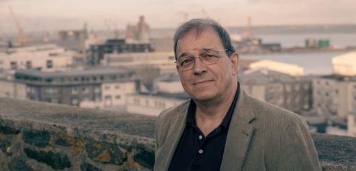 (m+)-bestsellerautor:-warum-andreas-eschbach-irgendwann-volksaufstande-gegen-reiche-erwartet