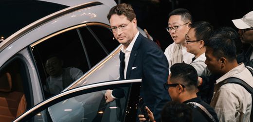 (m+)-mercedes-benz:-ola-kallenius-will-nachfolger-fur-die-a-klasse