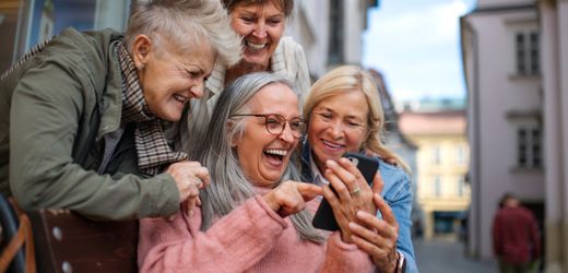 (m+)-handysucht:-die-digitalen-gewohnheiten-der-jugend-erobern-das-alter