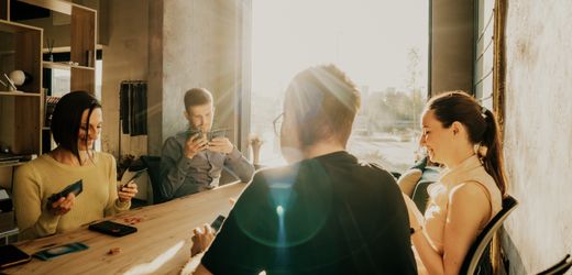 (hbm+)-warum-gesellschaftsspiele-uns-kluger,-kreativer-und-kooperativer-machen