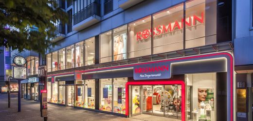 rossmann:-finanzchef-peter-dreher-geht-nach-40-jahren-in-den-ruhestand