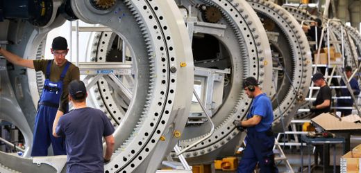 (m+)-meinung:-industrie-in-deutschland:-paradebranchen-schrumpfen,-wie-kommen-wir-aus-der-krise-raus?